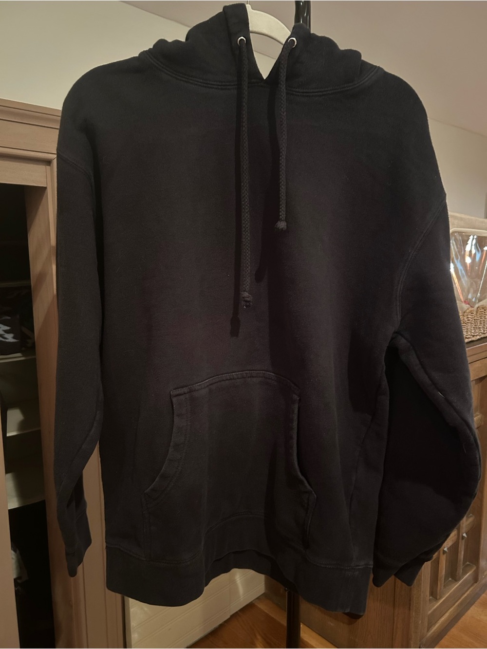 The Hoodie House Black Pullover Hoodie Minimalists Unisex Sweatshirt